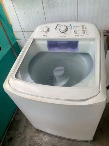 Máquina de lavar Eletrolux 16kg