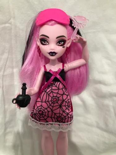 Draculaura Buried Secrets Budget - Monster High G3
