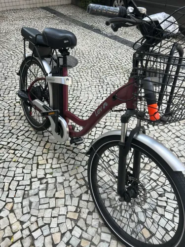 Bike elétrica Bateria nova excelente estado