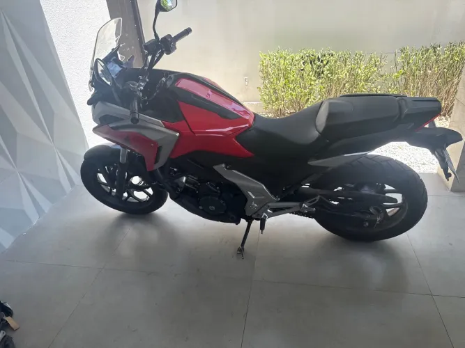 Vendo moto NC 750x DCT automática