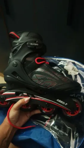 Vendo patins muito novo, usado apenas duas vezes 