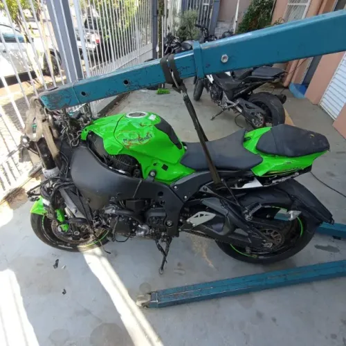 Sucata de moto para retirada de peças kawasaki zx10 2020 abs