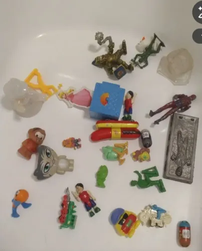 brinquedos aleatórios vai 26 itens Veja as fotos