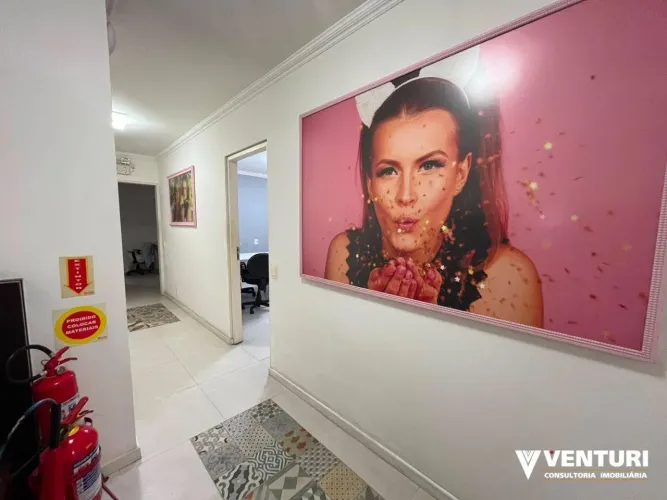 Casa com 5 dormitórios para alugar, 220 m² por R$ 5.772,72/mês - Ponta Aguda - Blumenau/SC