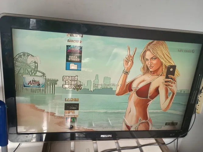 Monitor tv de 42 Philips LCD venda ou troca leia o anúncio