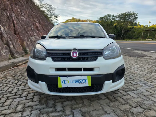 Fiat Uno Attractive 1.0 EVO Fire Flex 8V 5P 2021