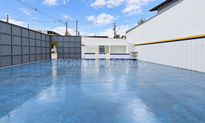 Galpão comercial à venda ou locação na Cidade Dutra - São Paulo