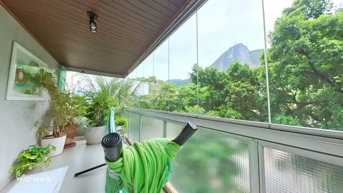 Apartamento à venda, 3 quartos, 1 suíte, 1 vaga, Lagoa - Rio de Janeiro/RJ