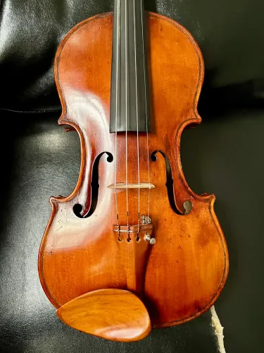 Violino francês antigo feito por luthier 