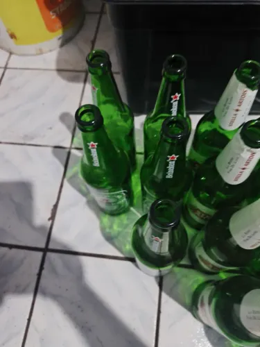 Cascos de cerveja Stella, Heineken, império