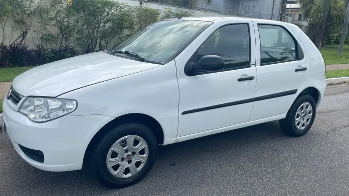 Fiat Palio Celebration 1.0 Fire Flex 8V 4P 2014