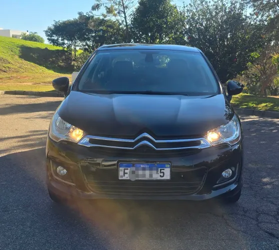 Citroen C4 Lounge Exclusive 1.6 Turbo 4P Aut. 2014