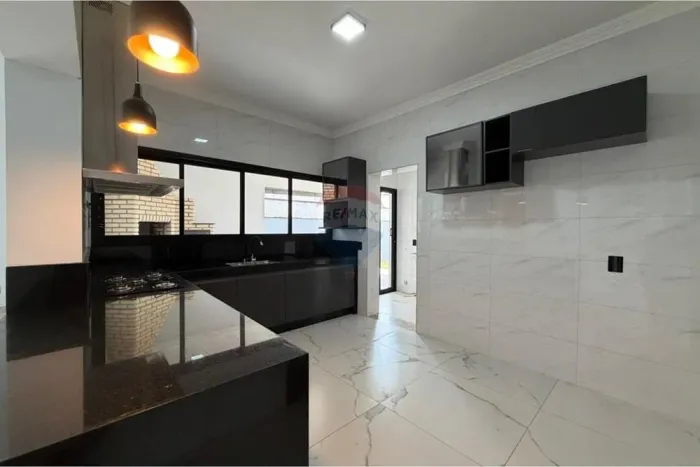 Locação Casa térrea com 4 dormitórios no Alphaville Nova Esplanada R$10.000 pacote