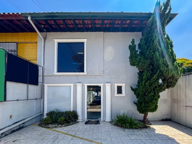 Casa Comercial à Venda no Jardim Satélite - Zona Sul de São José dos Campos
