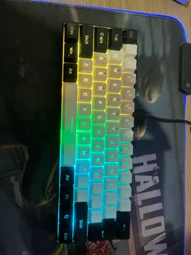 TECLADO GAMER 60%