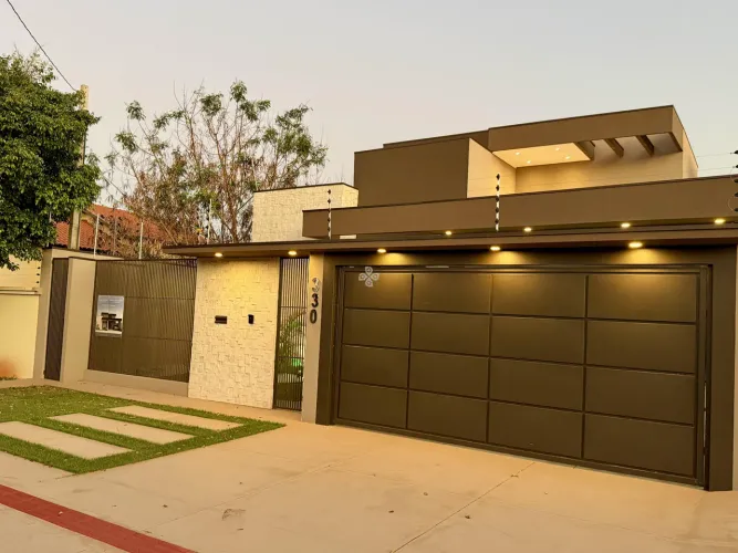 Casa nova de Alto padrão | Jardim Oliveira | 1 Suíte + 2 quartos | 162 m² | Dourados - MS