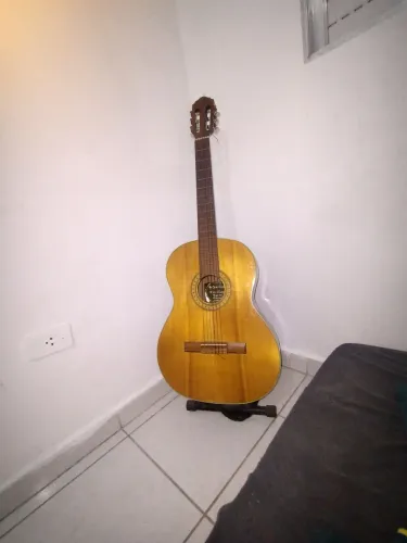 Violão Giannini de Nylon usado