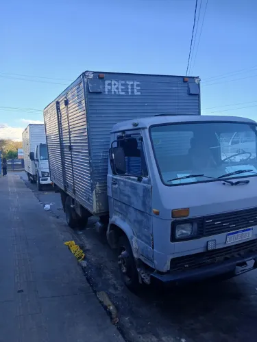 Caminhao 690s bau