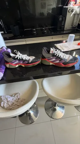 Adidas Harden Stepback primeira geração
