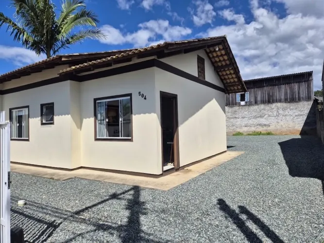 CASA SEMI MOBILIADA SOZINHA NO TERRENO | DIRETO COM O PROPRIETÁRIO