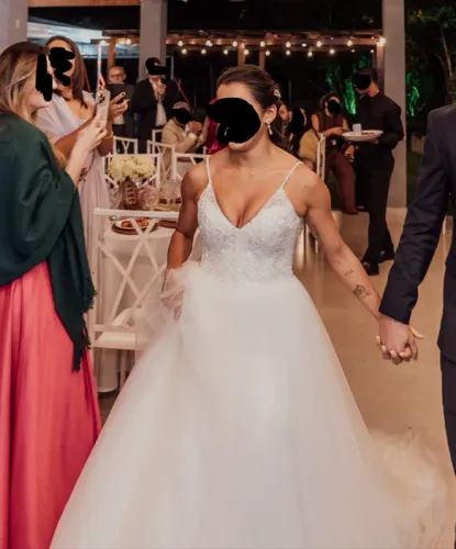 Vestido de Noiva Nicole Milano by Pronovias - Bordado em Pedraria - Tam P / 38