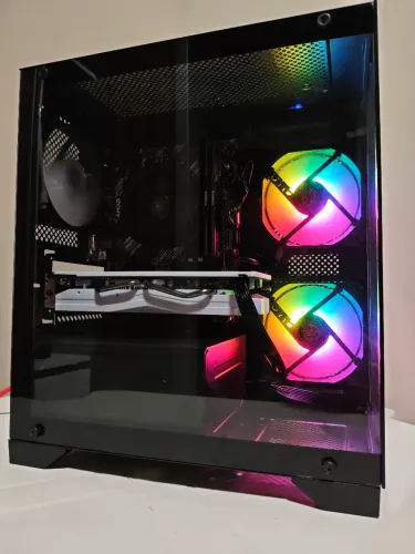 Pc gamer Ryzen 5 5500 memória ram16gb(2x8) rx 580 8gb