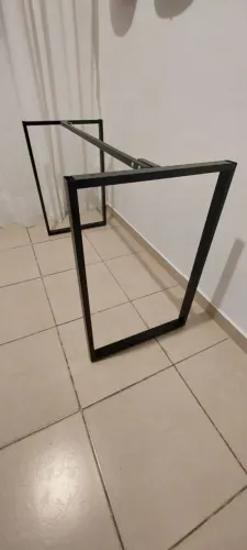 Base para mesa em ferro