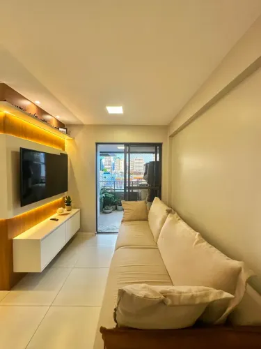 Vendo Apto Reformado com 2 quartos porteira Fechada na Jatiúca