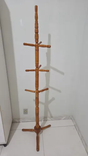 Vendo Cabide de Madeira 