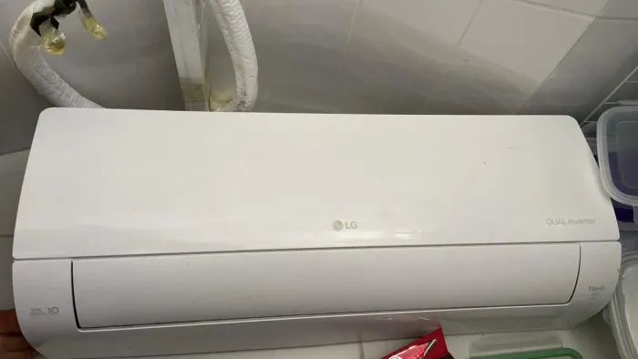 Ar Condicionado LG Dual Inverter 9.000 BTUs 220V - Econômico - Excelente Estado