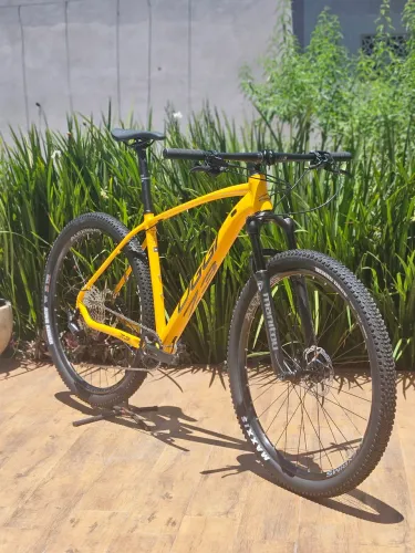 BICICLETA ARO 29 OGGI 7.3 TAM 19