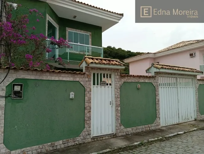 Excelente oportunidade de locação: Casa com 3 quartos, sendo 2 suítes, 1 sala, 3 vagas de 