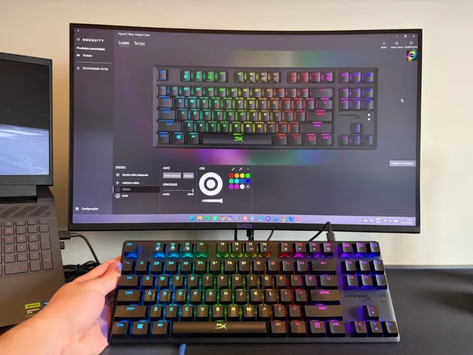 Teclado Gamer Mecânico HyperX Alloy Origins Core (Switch Blue) - Completo na Caixa c/ NF