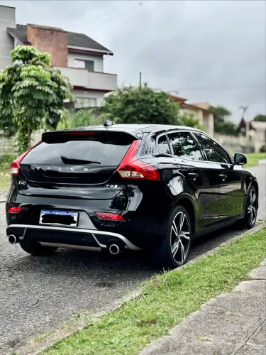 Volvo V40 T-5 R-design 2.0 Aut. 2017