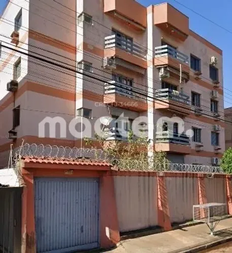 Apartamento Amplo com 2 Quartos à Venda no Condomínio Marquês de Pombal
