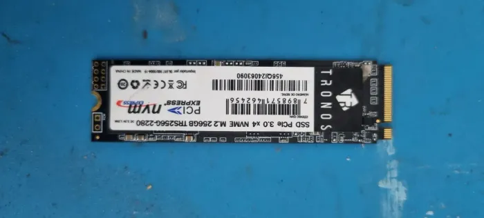 SSD nvme 256 GB tronos - 100%