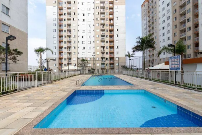 Apartamento com 2 dormitórios para alugar, 50 m² por R$ 2.699,00/mês - Pinheirinho - Curit