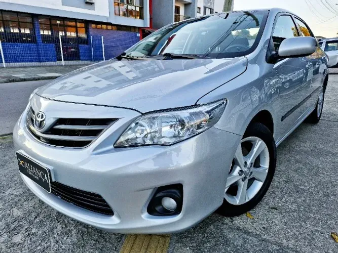 Toyota Corolla GLI 1.8 Flex 16V Aut. 2014
