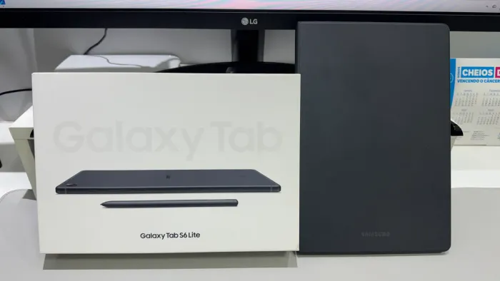 Galaxy Tab S6 Lite LTE - Wi-Fi e Celular - 64G - pouco uso