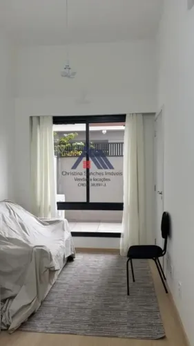 Apartamento mobiliado para locação próximo ao metrô Praça da Árvore.
