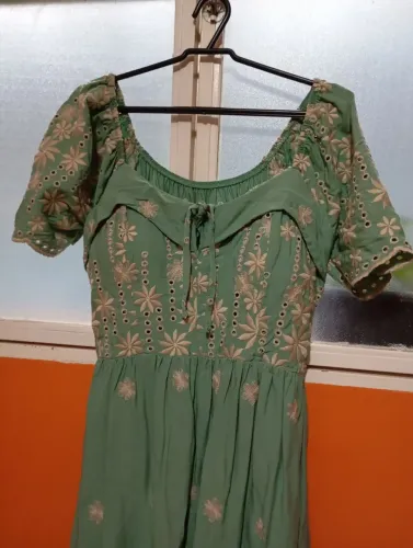 Vestidos novos