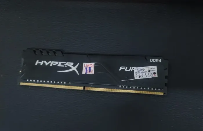 Memória RAM HyperX original 4GB 2400mhz