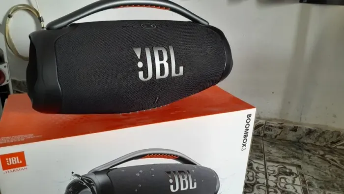 Caixa de som JBL Boombox 3