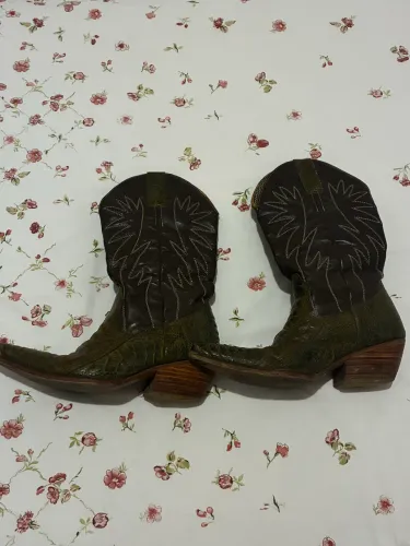Bota country