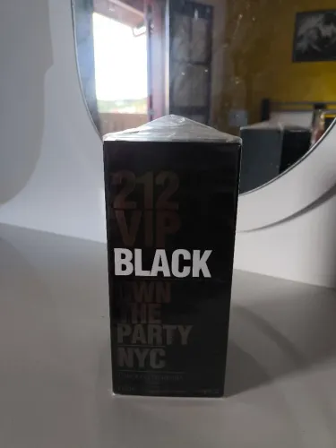 Perfume 212 Vip Black Carolina Herrera 200 ML lacrado 