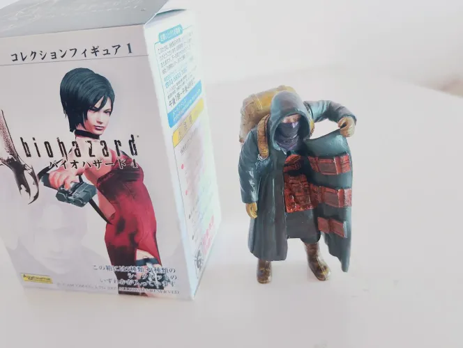 Action Figure Biohazard 4 Mercador oficial Capcom Agatsuma