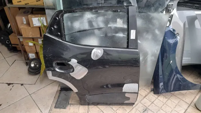 Porta Traseira direita kwid 2017 2018 2019 2020 2021 2022 2023 2024