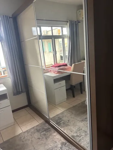 Quarto para moça que trabalhem ou estudam 