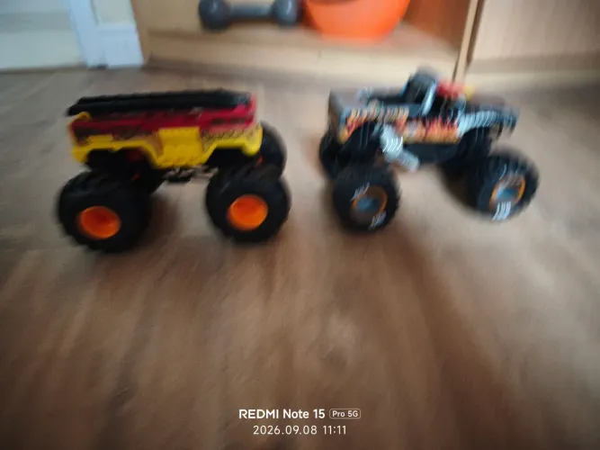 Carrinho Monsters truck