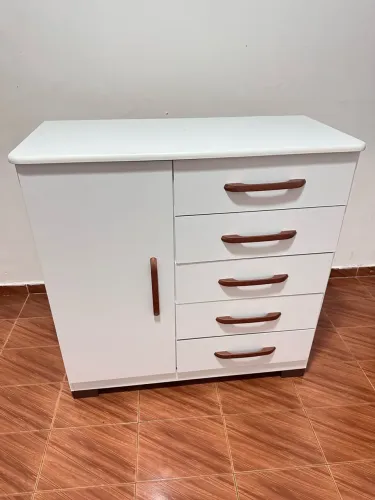 Cômoda branca